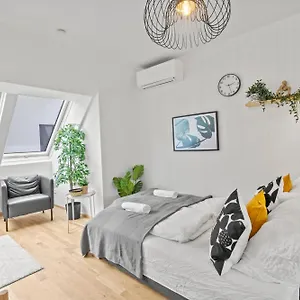  شقة Near Klinik Floridsdorf - 3 Min To Supermarket And Pharmacy - On-site Parking For 19,90 Eur